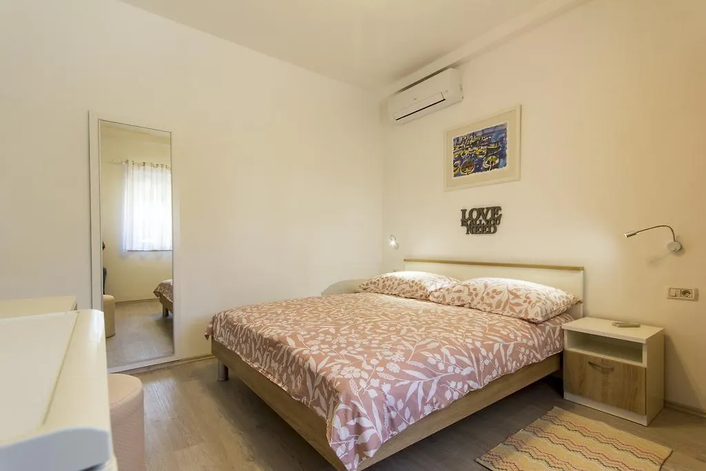 Rooms Vilena Medolino Affittacamere