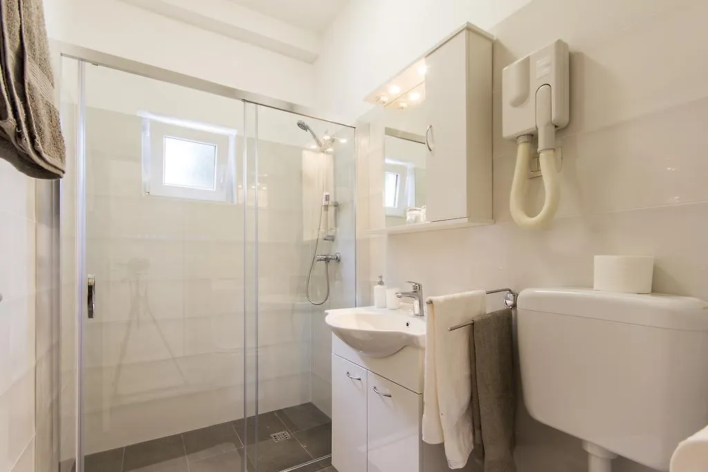 Rooms Vilena Medolino Affittacamere