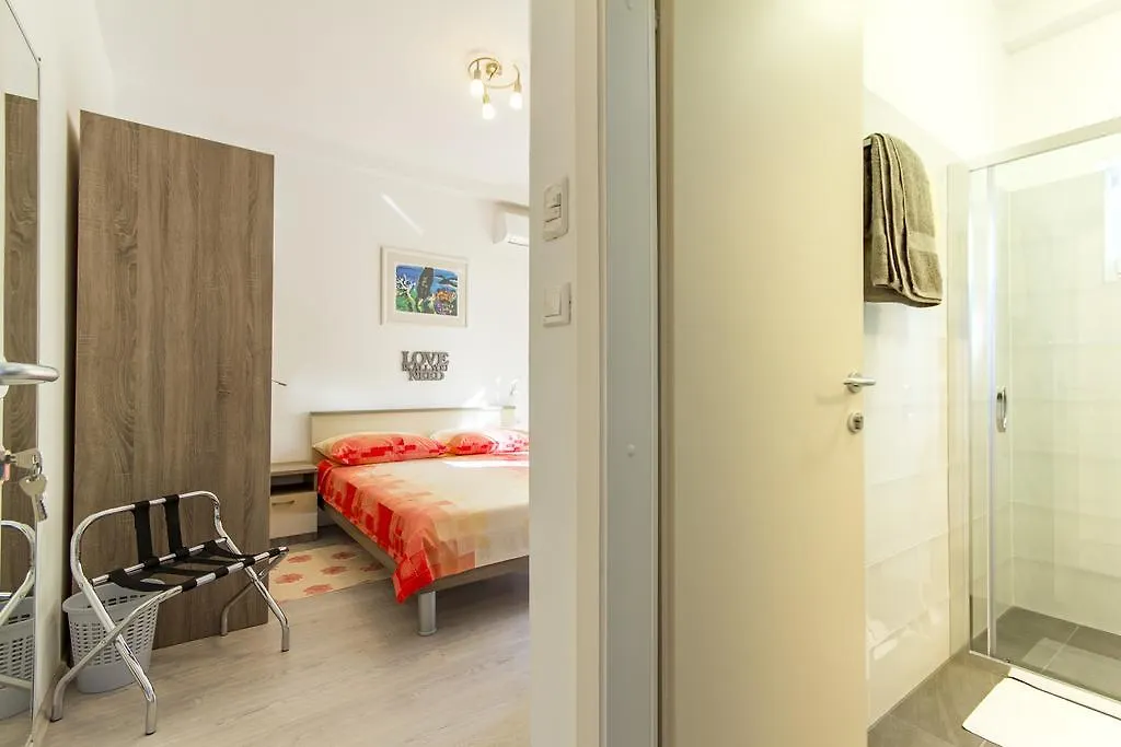 Rooms Vilena Medolino