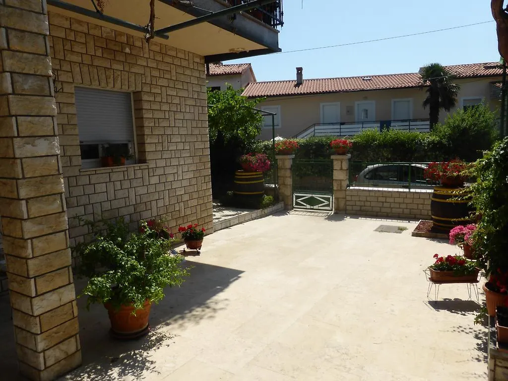 Rooms Vilena Medolino